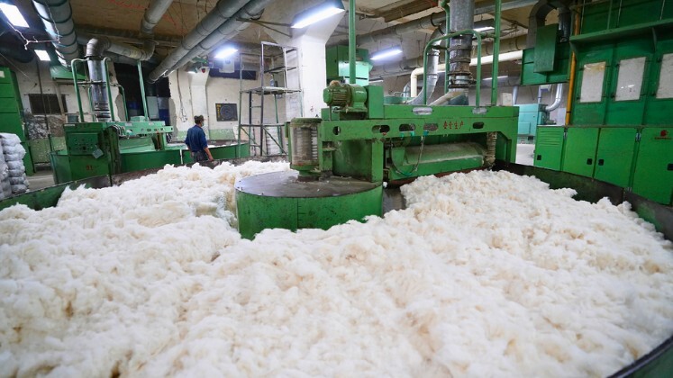 Concerns rise in textile sector over declining cotton projections | Textile Industry News