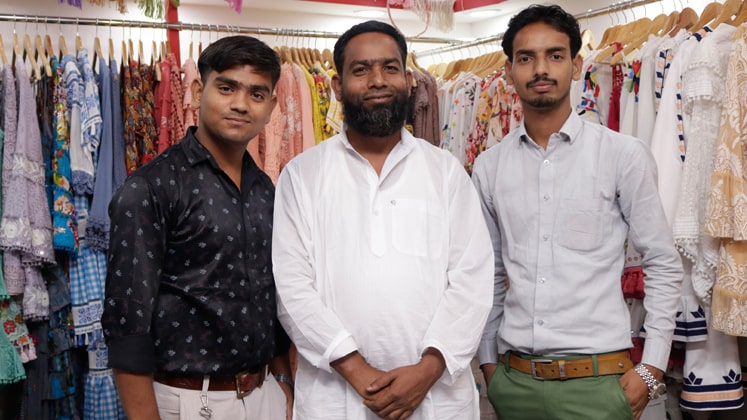 Mohamad Ibban Banne (C) CEO, IBBAN Industries, Moradabad with his team