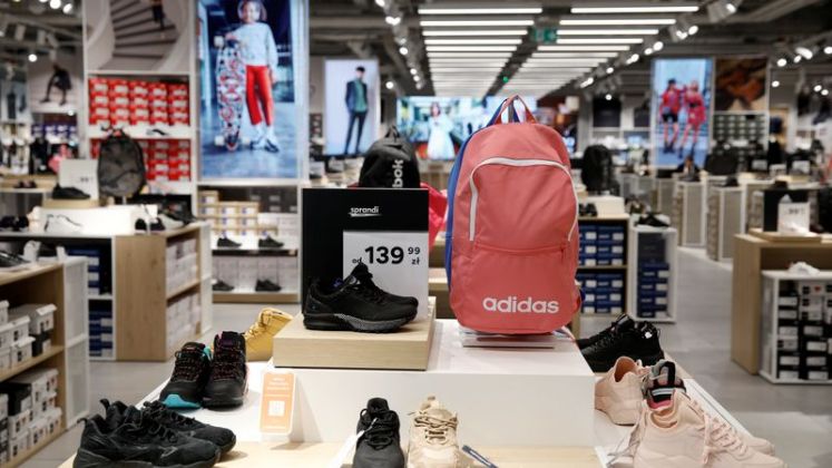 Polish retailer CCC sees a surge in Q1 earnings